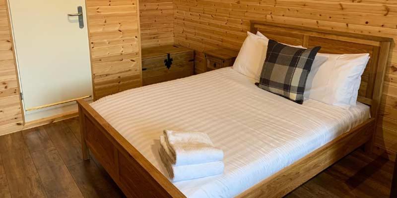 Hotel Superior Glamping Pod With Hot Tub Frodsham Esterno foto